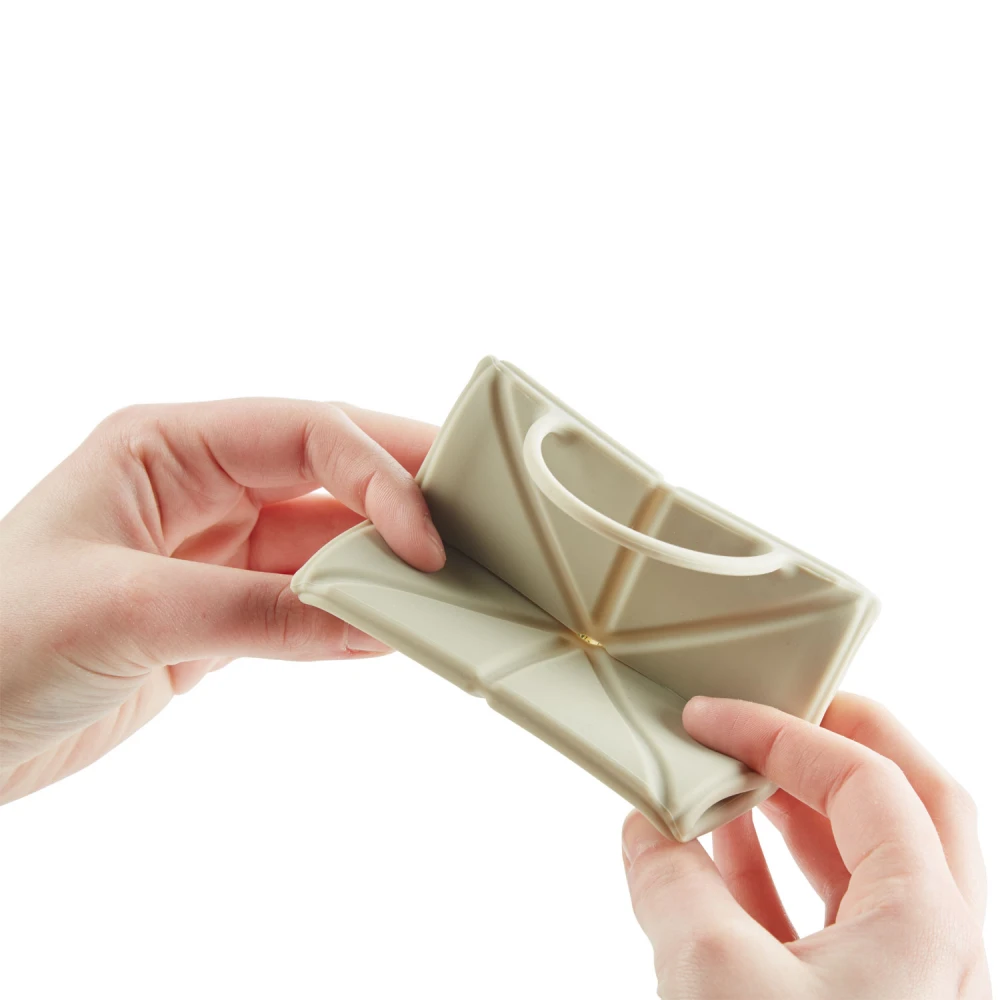 Hunter Πτυσσόμενο Μπολ Σιλικόνης Σκύλου - Γάτας 590ml Μπεζ 3 Hunter Πτυσσόμενο Μπολ Σιλικόνης Σκύλου - Γάτας 590ml Μπεζ - Image 3