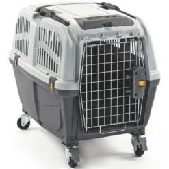 Κλουβί Μεταφοράς Σκύλου ή Γάτας Mps Skudo Iata No4 68x48x51cm -Προμήθειες Για Κατοικίδια Κατάστημα πωλήσεων ruota Deluxe ambientata copia 1000x1000h